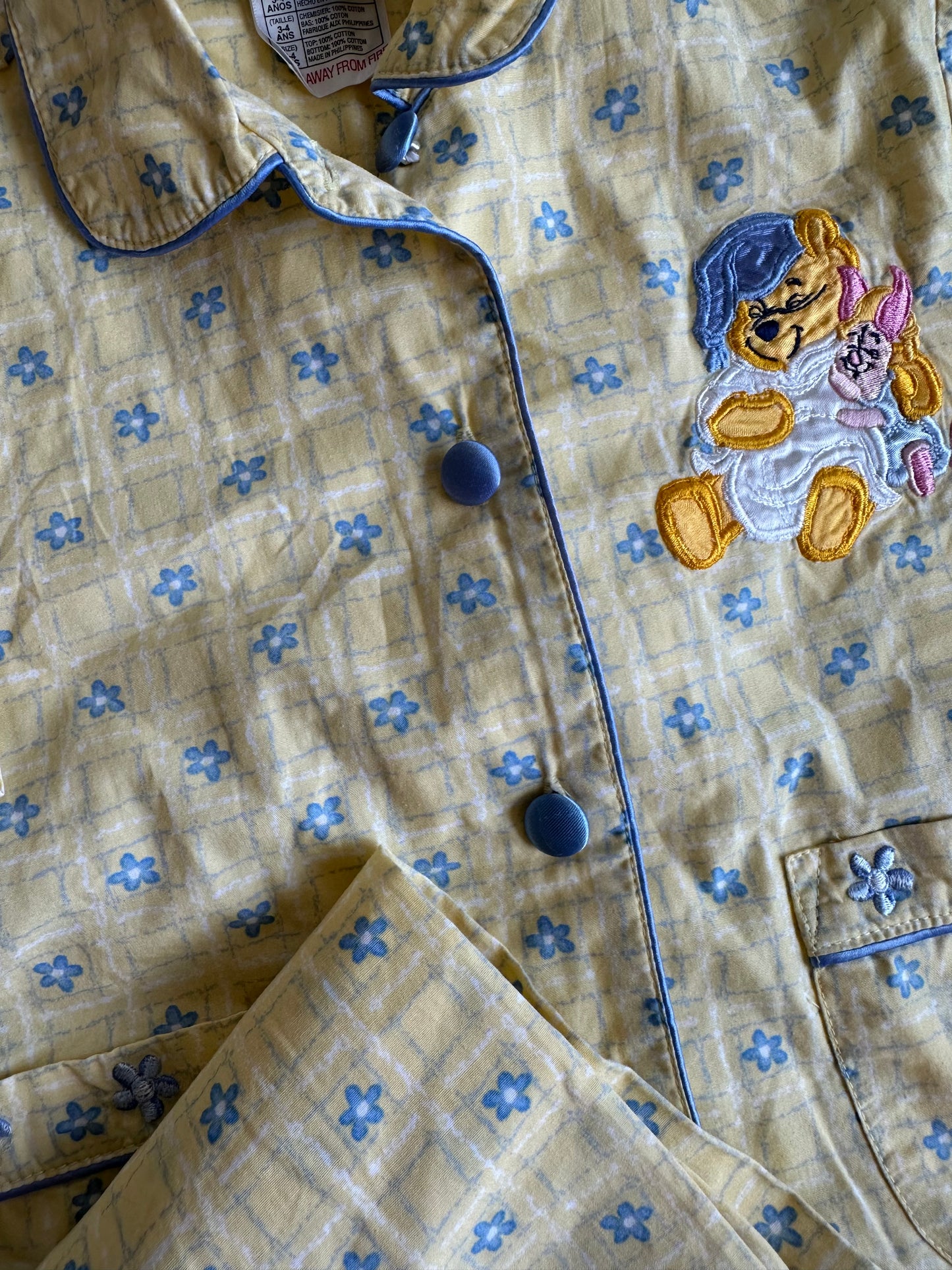 vtg disney store winnie the pooh pj set 3-4 years (3/4T)