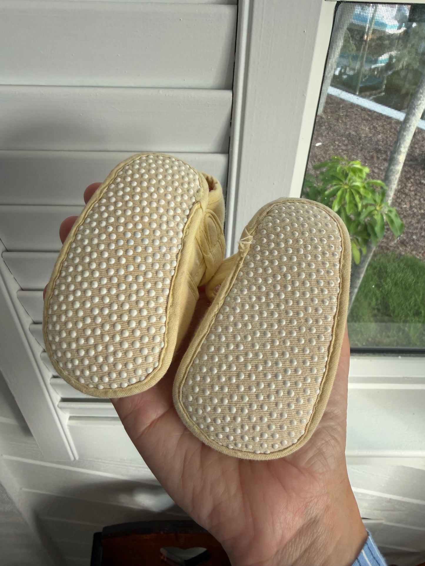 lemon pooh baby shoes 0-6m