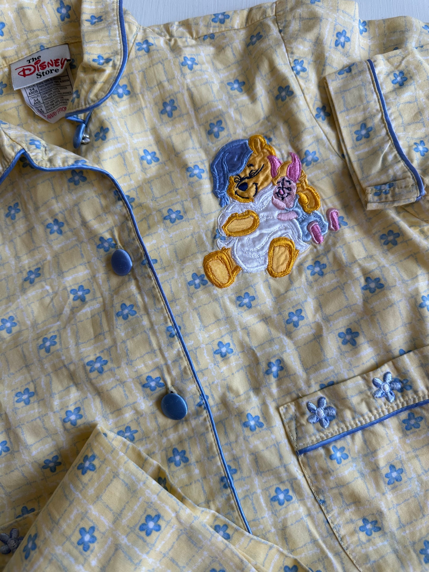 vtg disney store winnie the pooh pj set 3-4 years (3/4T)