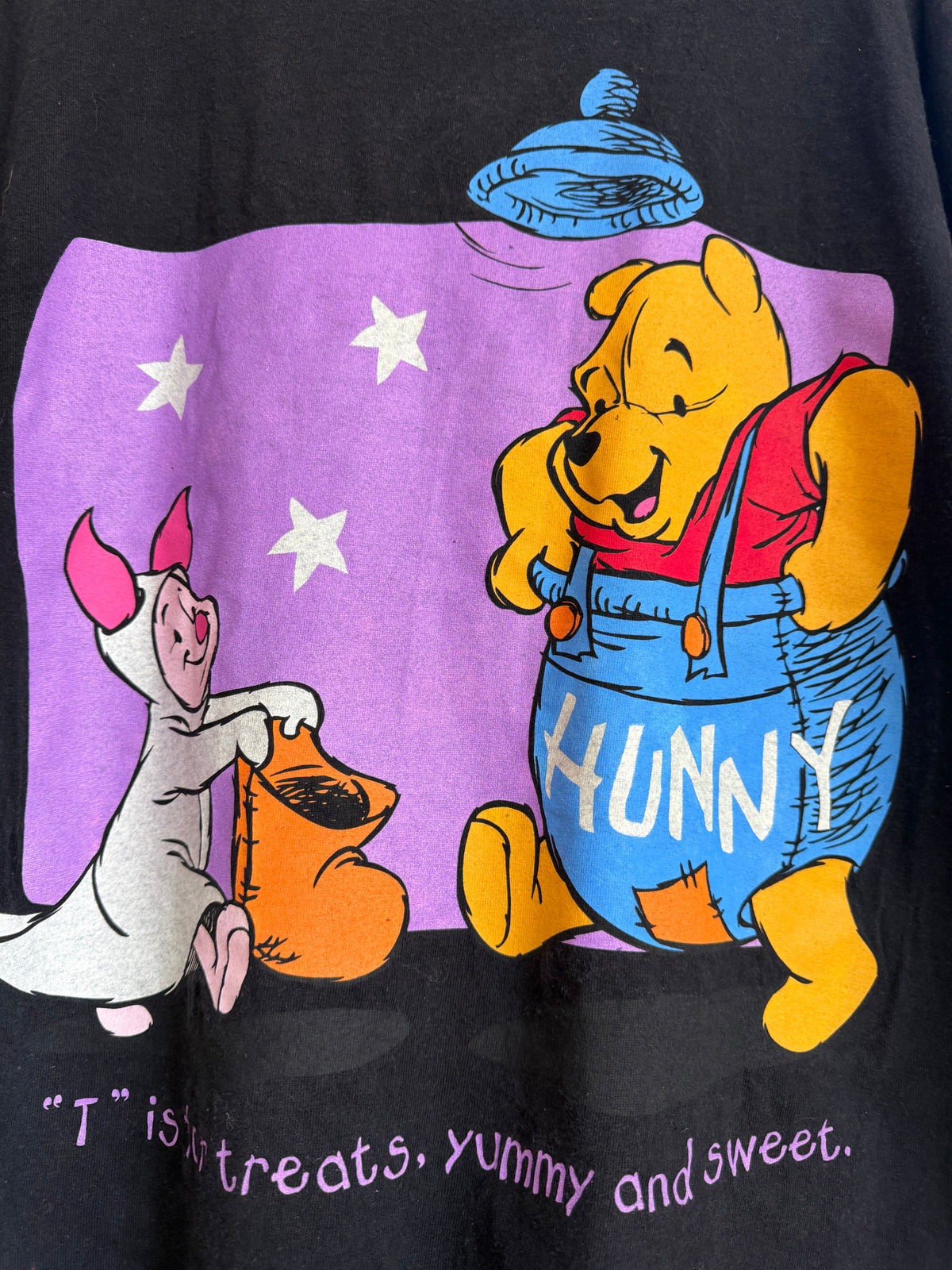 pooh “T is for treats” tee L