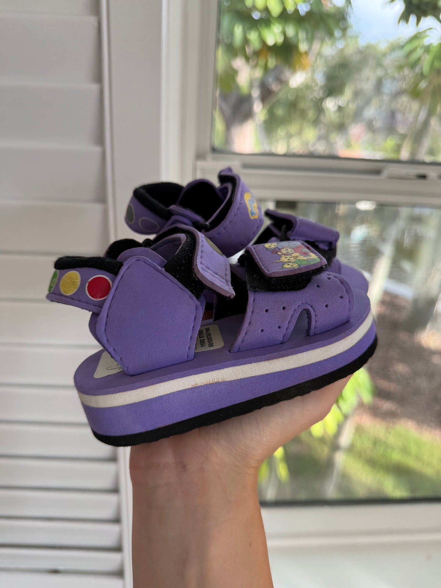 teletubbies sandals 6c
