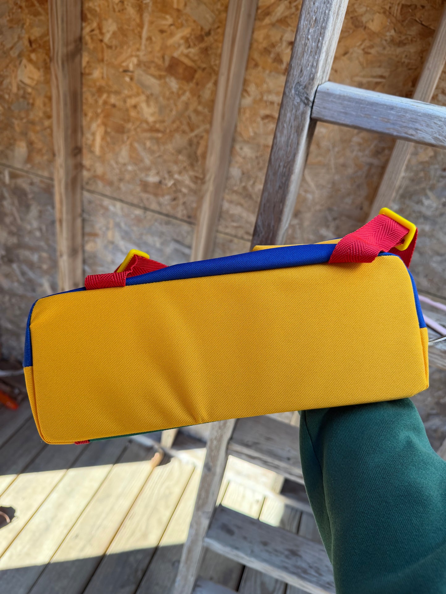 1996 colorblock teletubbies backpack