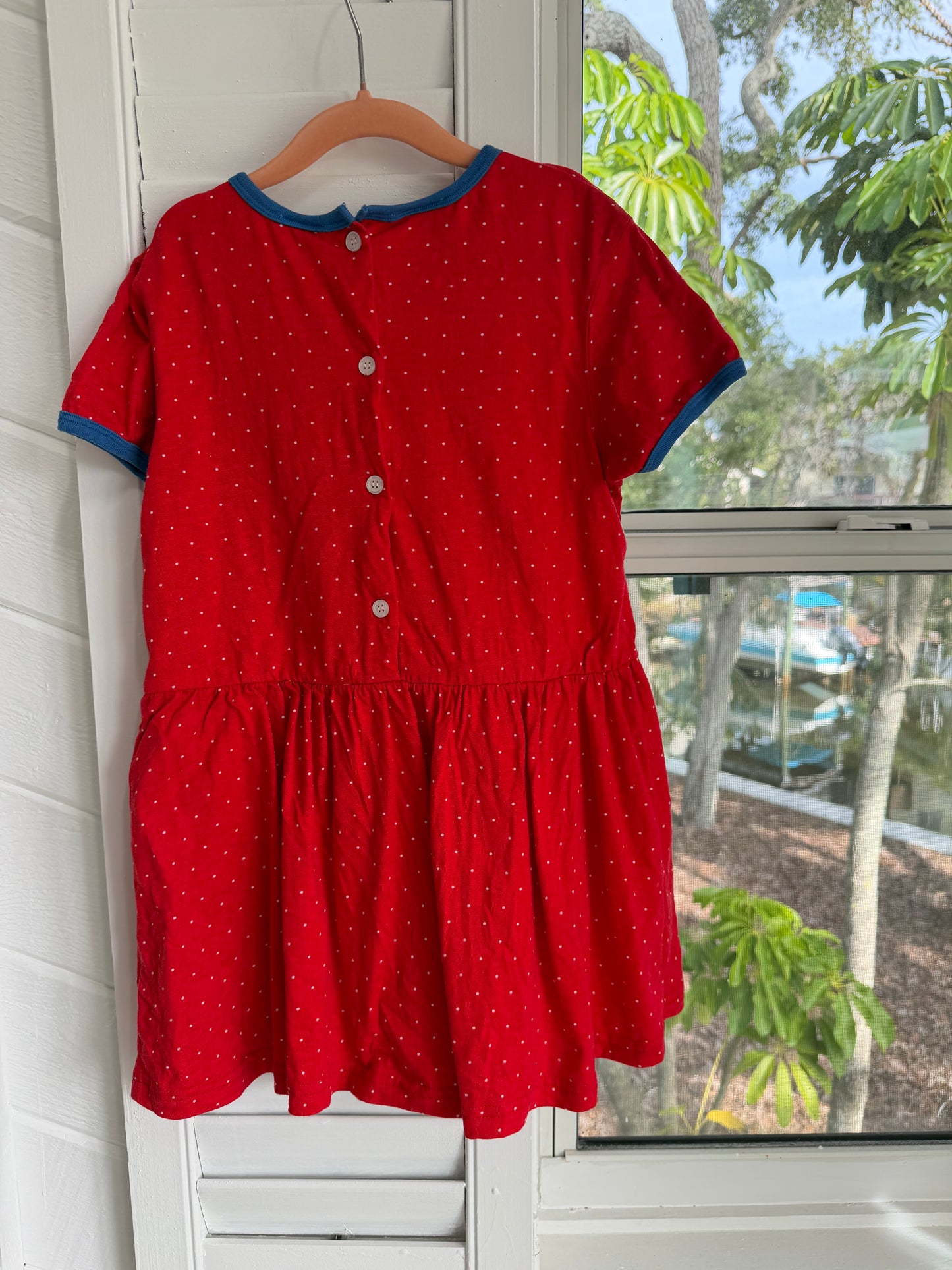 “pooh’s strawberry day” dress 5/6