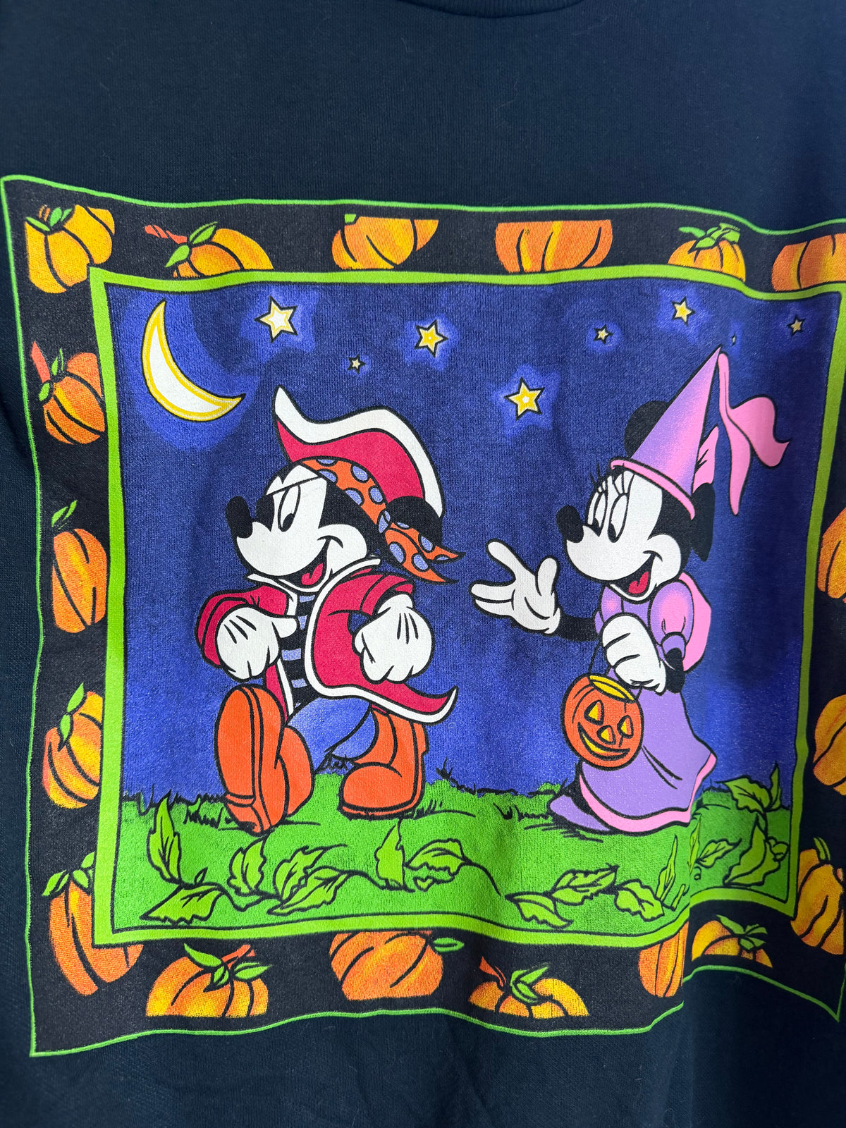 mickey & minnie trick or treat sweatshirt XL