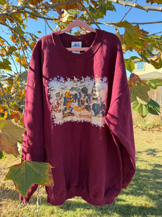 disneyland pooh winter sweatshirt L