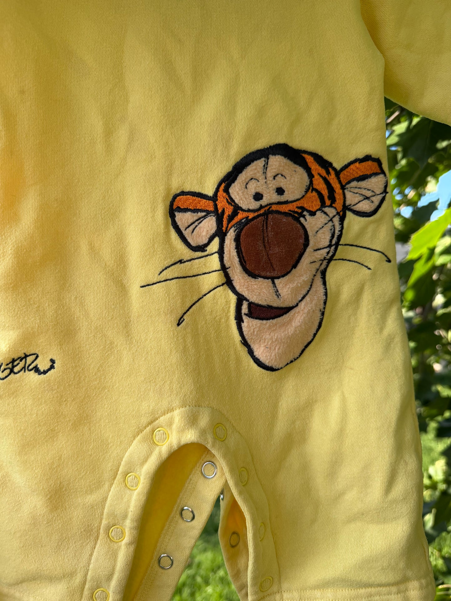 long-sleeved tigger romper 6m {PLAY}