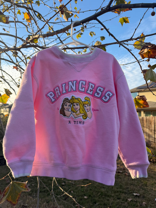 disney princess sweatshirt youth M