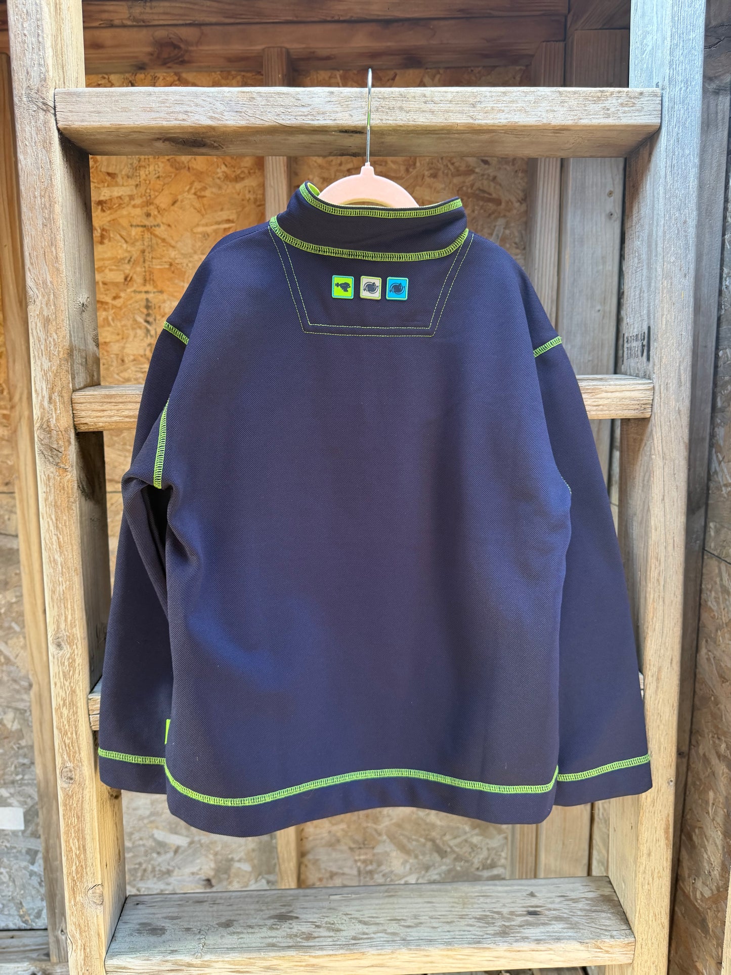 buzz zip up sweatshirt 9-10