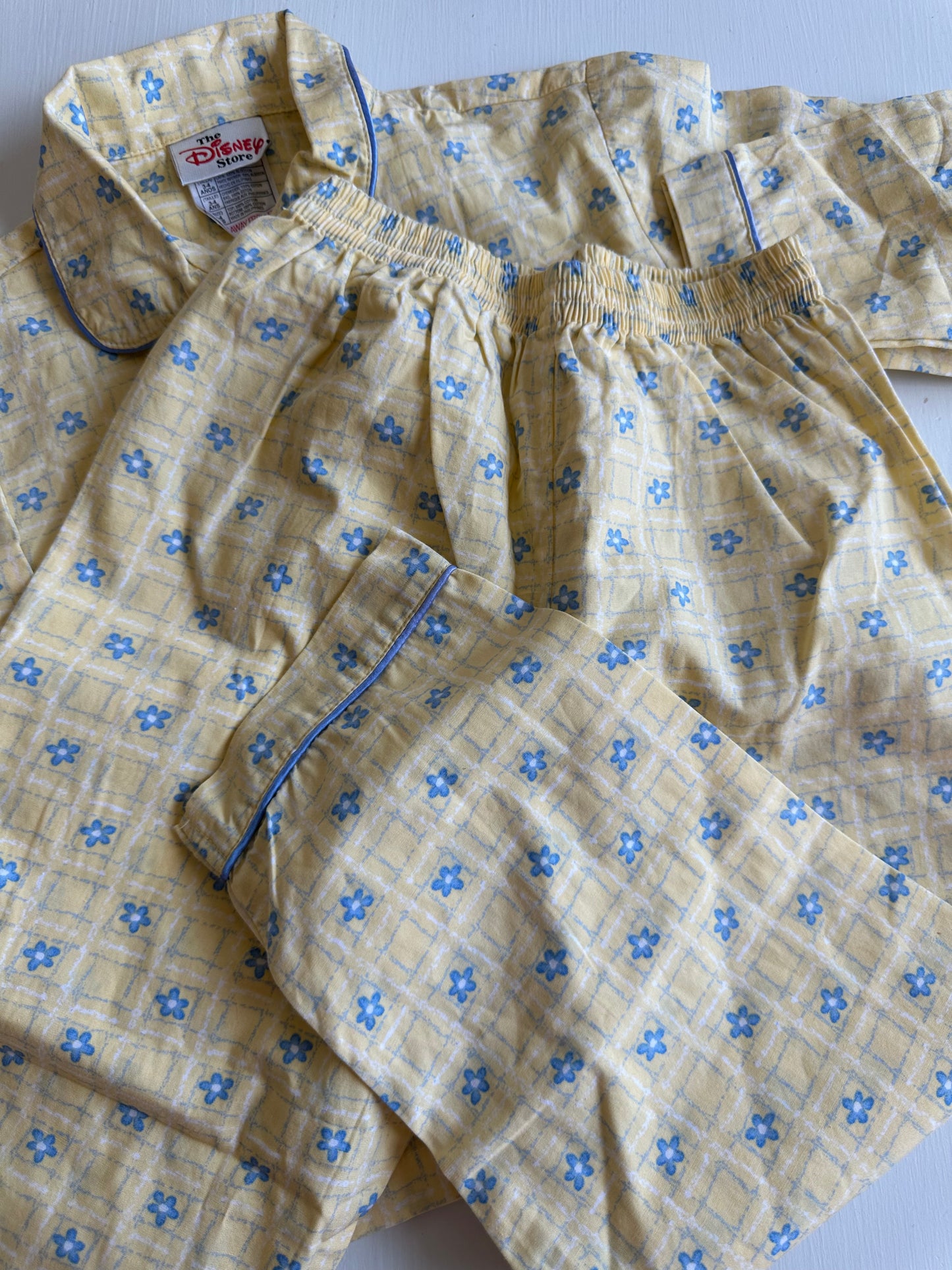 vtg disney store winnie the pooh pj set 3-4 years (3/4T)